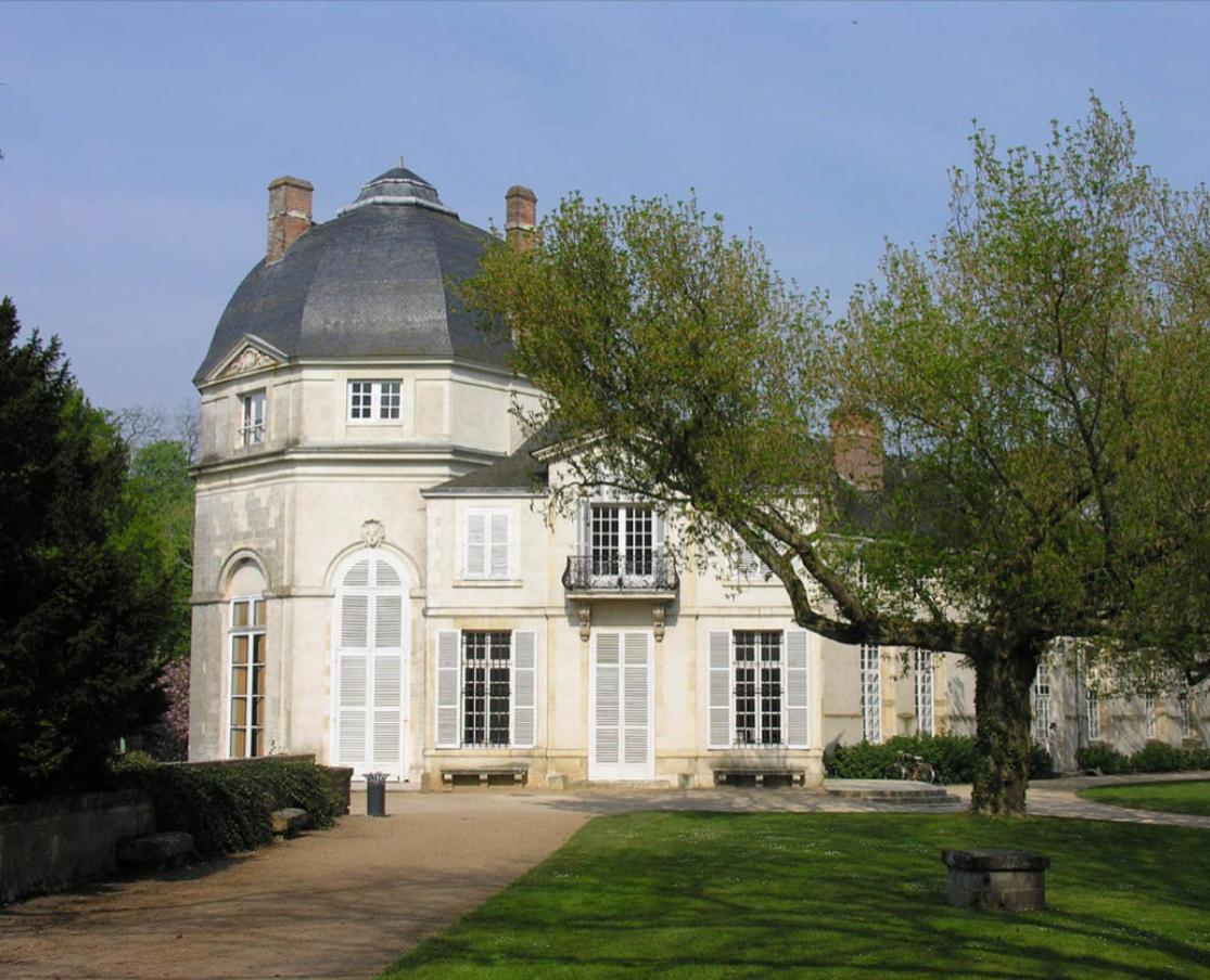 *** Domaine Des Noyers - Proche Centre Ville Châteauneuf-sur-Loire Kültér fotó